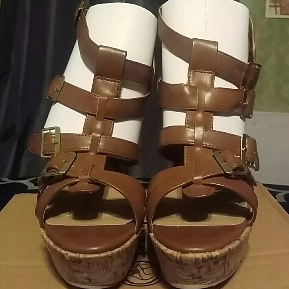 Diba Girl Wedge Shoe Size 10M